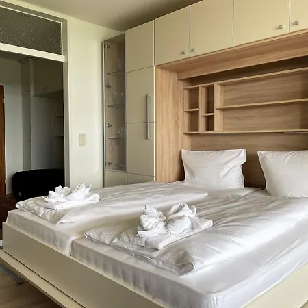 Klaar Kiming- Meerblick 1c, Sandwall