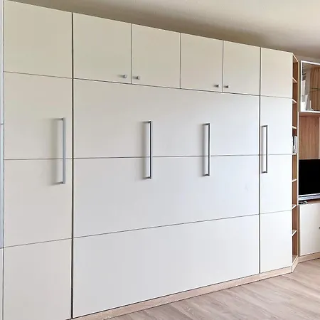 Klaar Kiming- Meerblick 1c, Sandwall